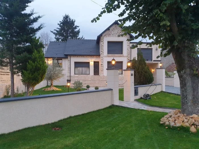 BS Couvreur — rénovation façade et toiture en Seine-et-Marne