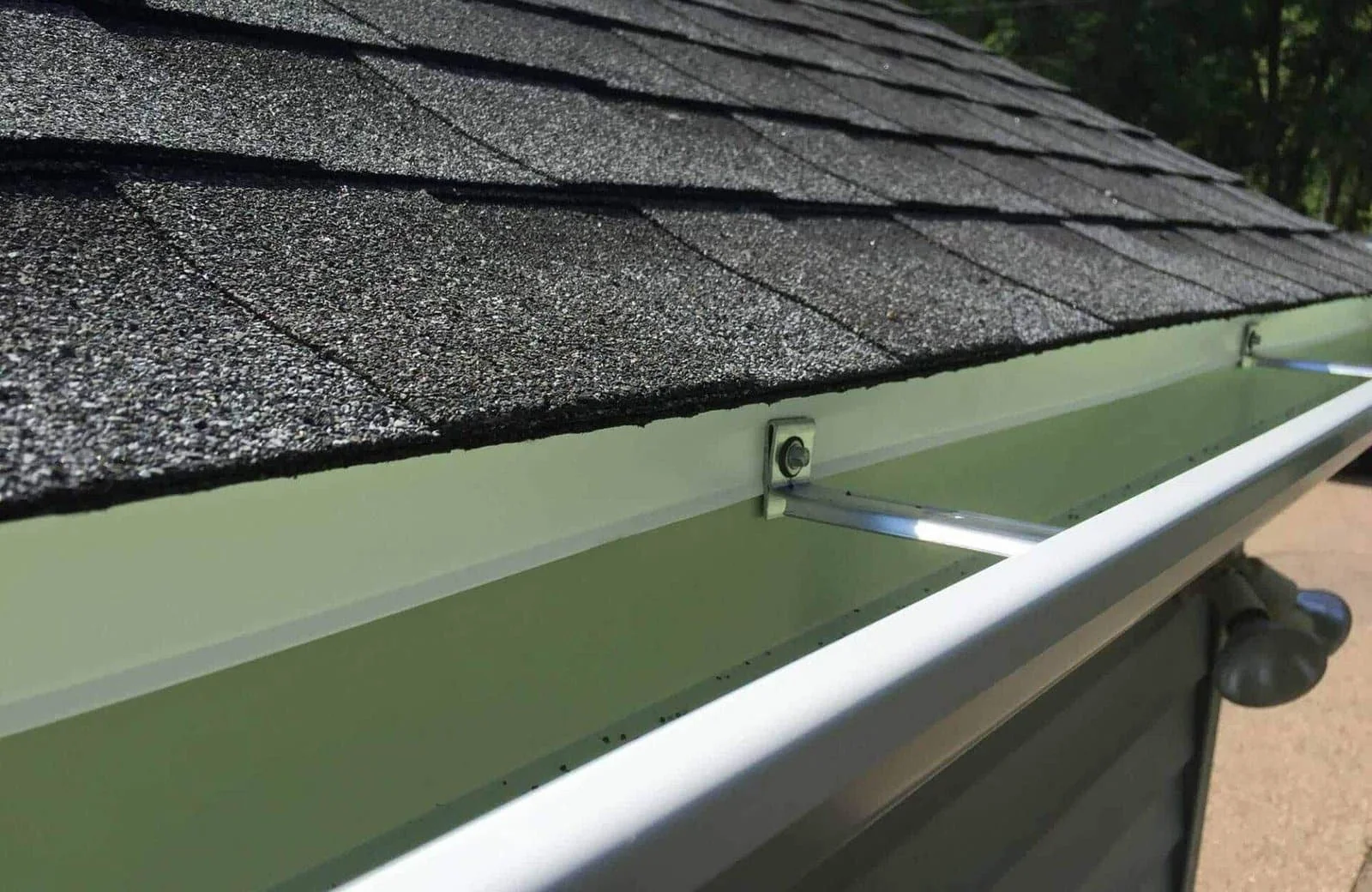 Gouttière aluminium profilée en continu en Seine-et-Marne — BS Couvreur